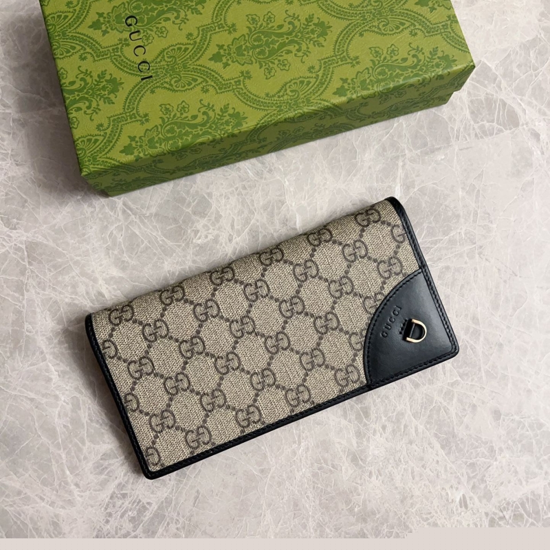 G*u*i wallets & purse